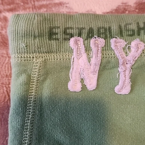 Abercrombie & Fitch Women's NY Athletic Short Shorts. Size: L